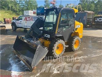 JCB 300 滑移装载机