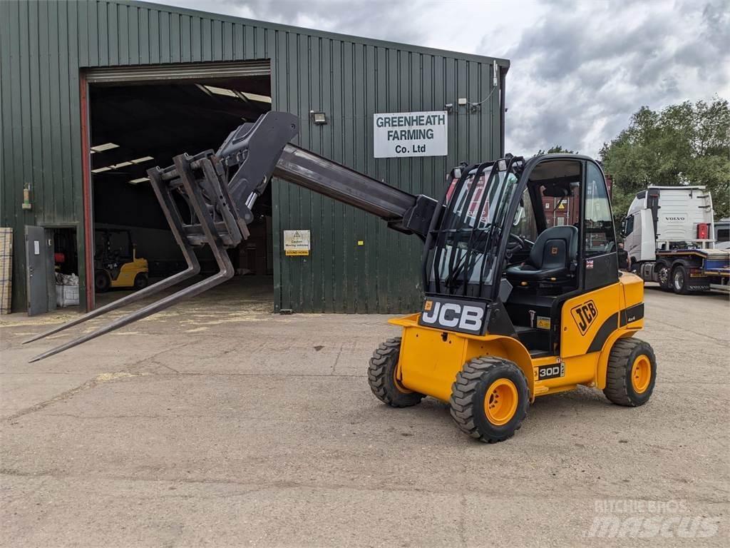 JCB 30D 伸缩臂叉装车|叉装车