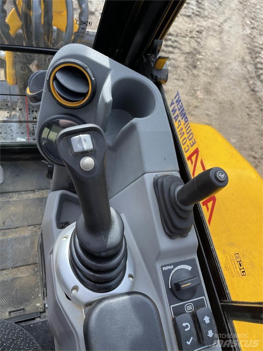 JCB 35Z-1 小型挖掘机