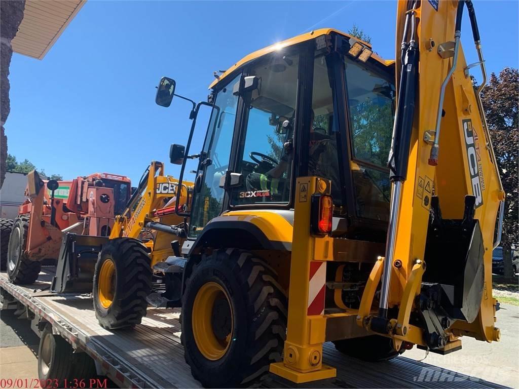 JCB 3CX 反铲装载机