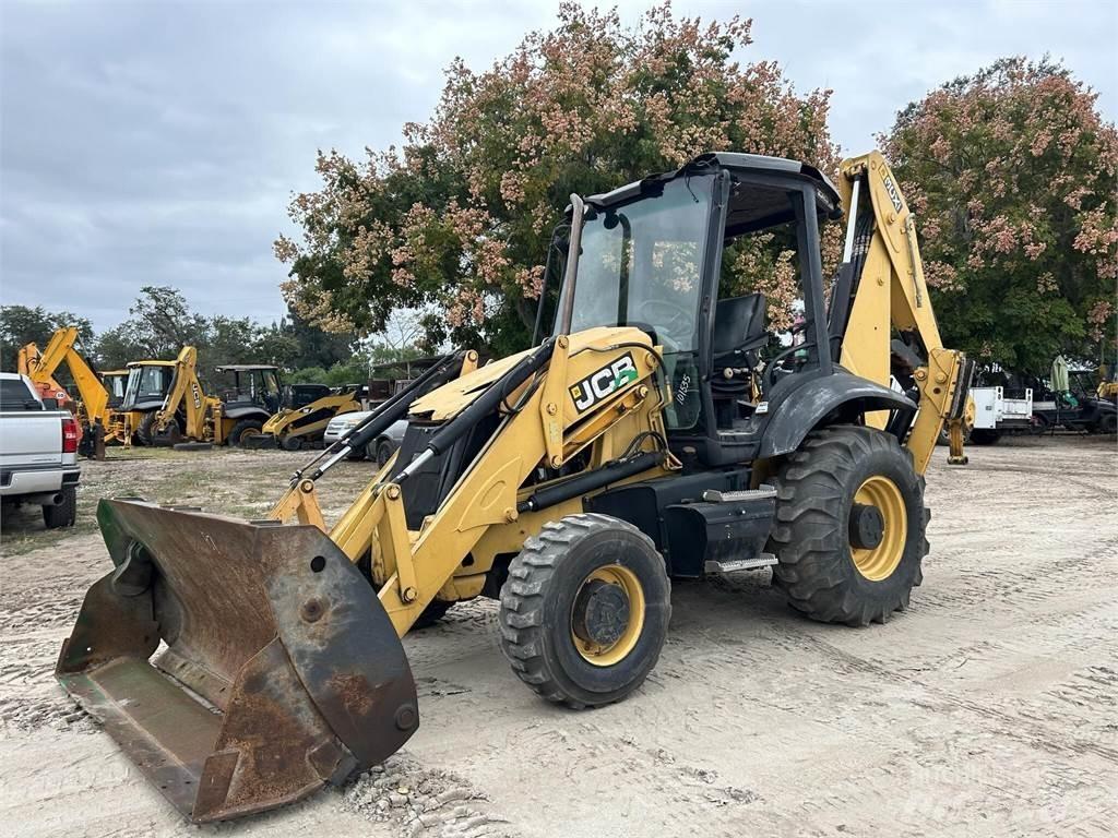 JCB 3CX 反铲装载机