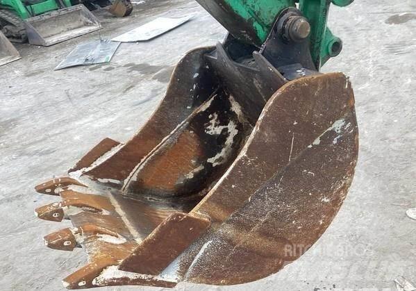 JCB 3CX 反铲装载机