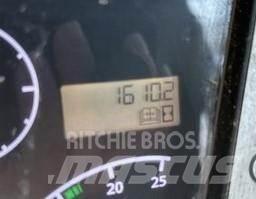 JCB 3CX 反铲装载机