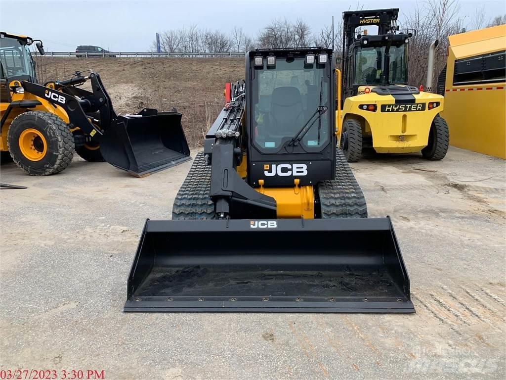 JCB 3TS-8T 滑移装载机