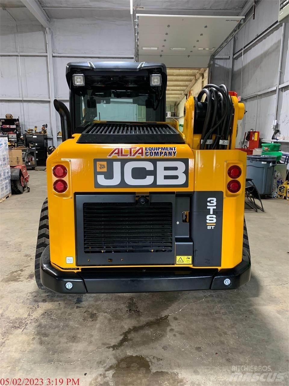 JCB 3TS-8T 滑移装载机