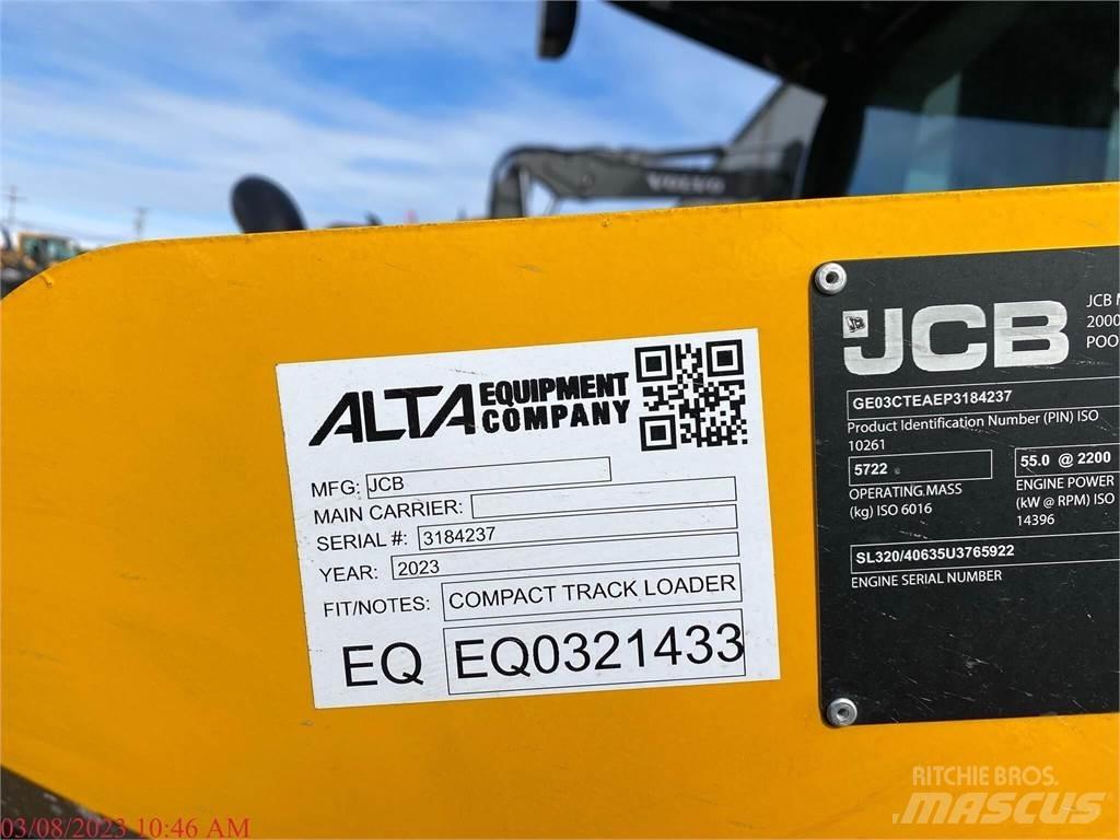 JCB 3TS-8T 滑移装载机