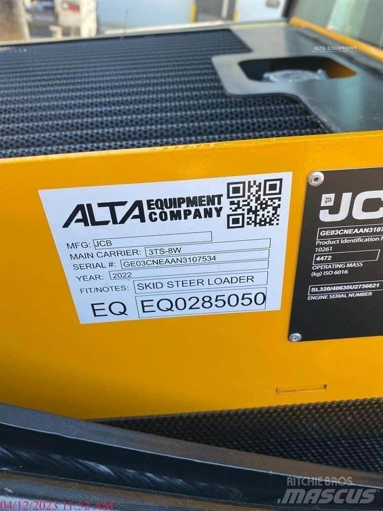 JCB 3TS-8W 滑移装载机