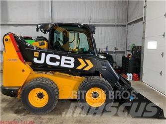 JCB 3TS-8W 滑移装载机