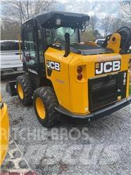 JCB 3TS-8W 滑移装载机
