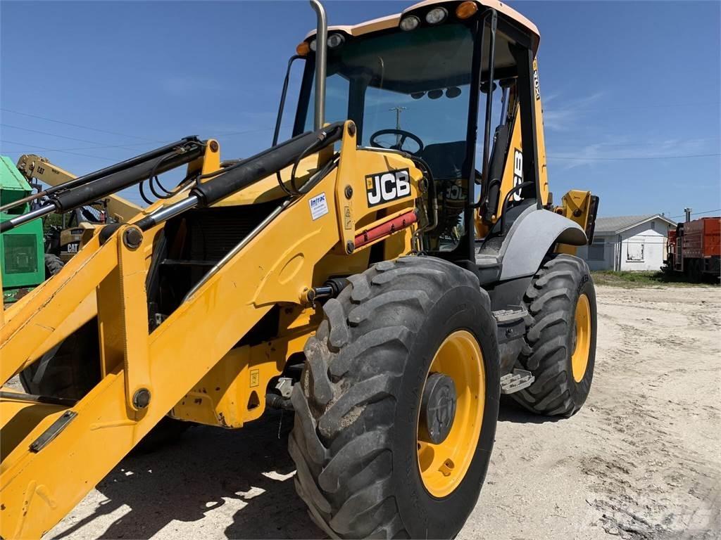 JCB 4CX 反铲装载机