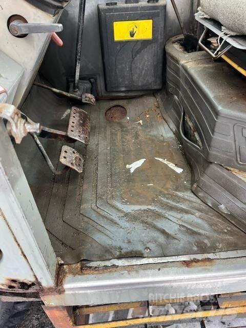 JCB 505-22 伸缩臂叉装车|叉装车