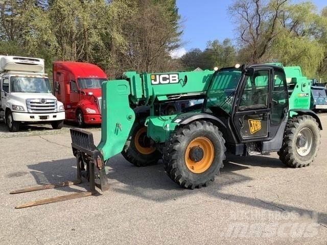 JCB 507-42 伸缩臂叉装车|叉装车