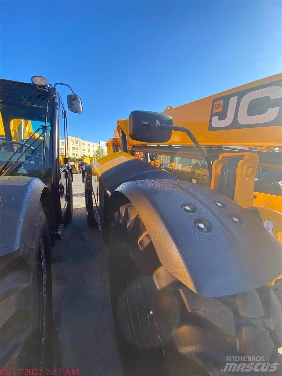 JCB 507-42 伸缩臂叉装车|叉装车
