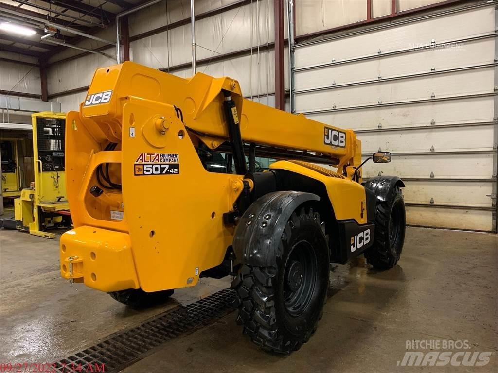 JCB 507-42 伸缩臂叉装车|叉装车