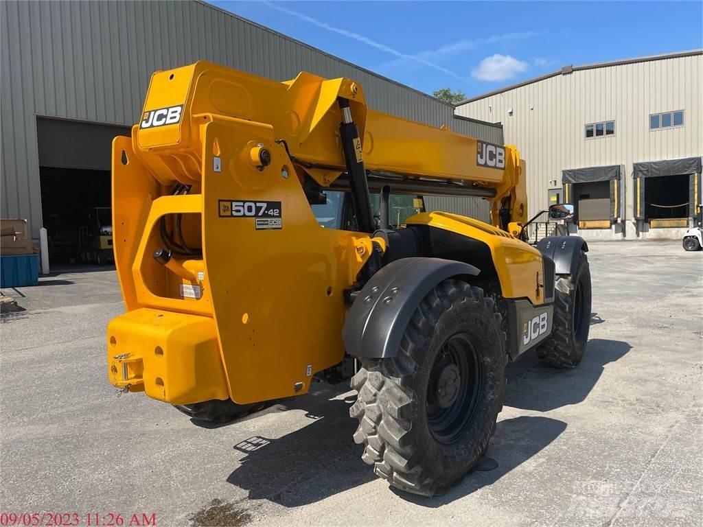 JCB 507-42 伸缩臂叉装车|叉装车