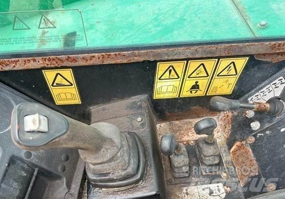 JCB 507-42 伸缩臂叉装车|叉装车