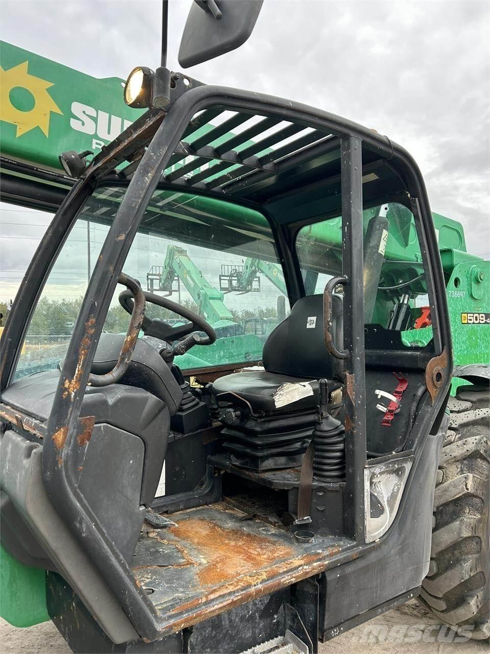JCB 509-42 伸缩臂叉装车|叉装车