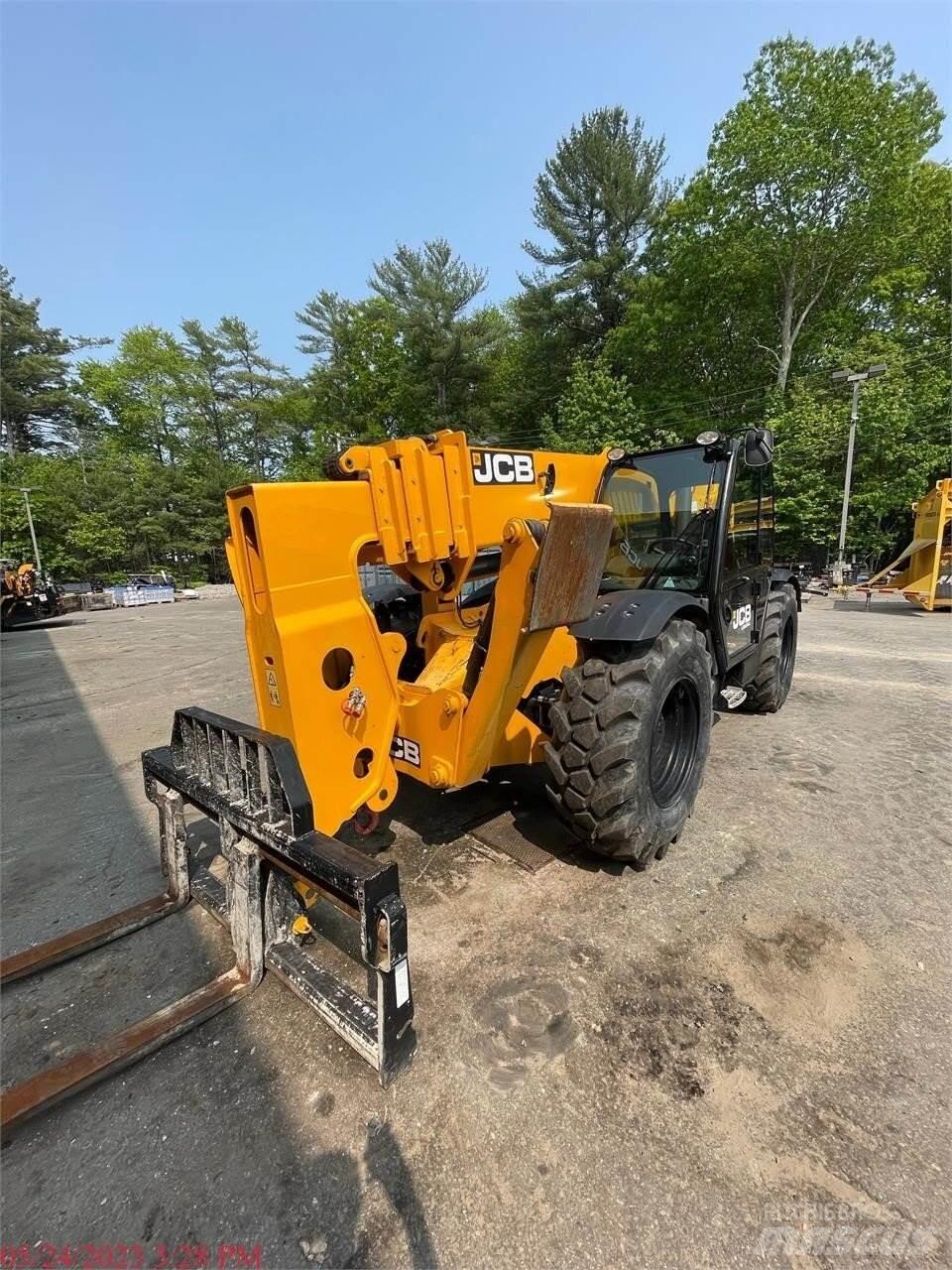 JCB 510-56 伸缩臂叉装车|叉装车