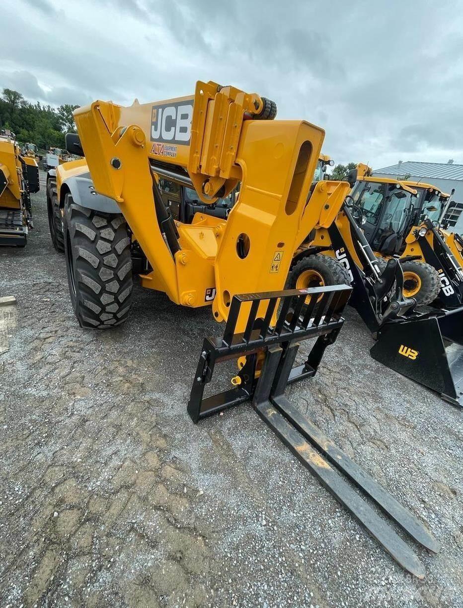 JCB 510-56 伸缩臂叉装车|叉装车