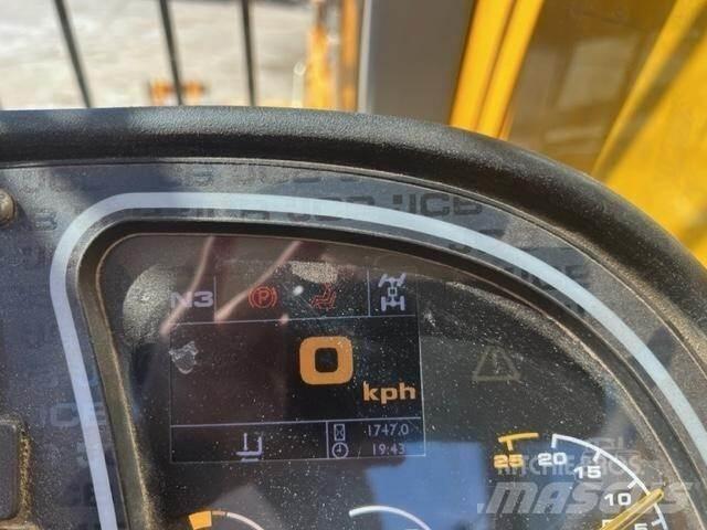 JCB 535-95 伸缩臂叉装车|叉装车