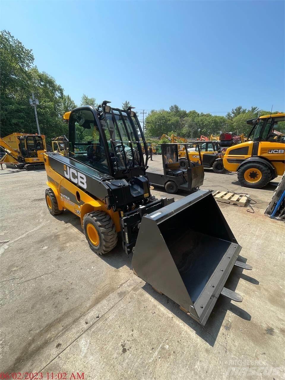JCB 77-52D 伸缩臂叉装车|叉装车