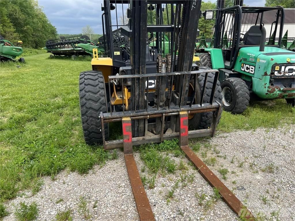 JCB 940 越野叉车|叉装车