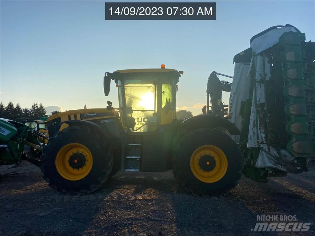 JCB FASTRAC 4220 拖拉机/农用车