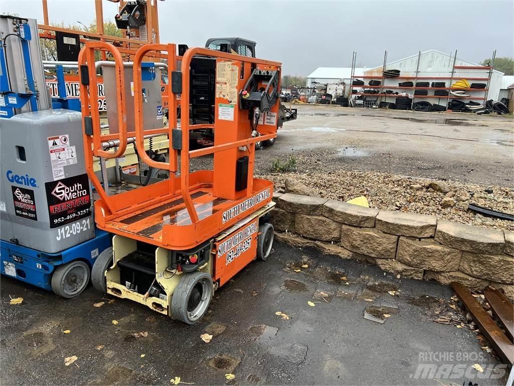 JLG 1230ES 客货电梯