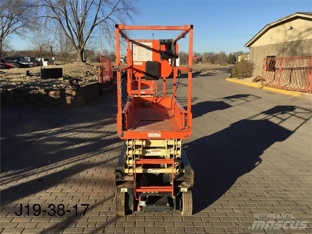 JLG 1932R 剪叉式升降机