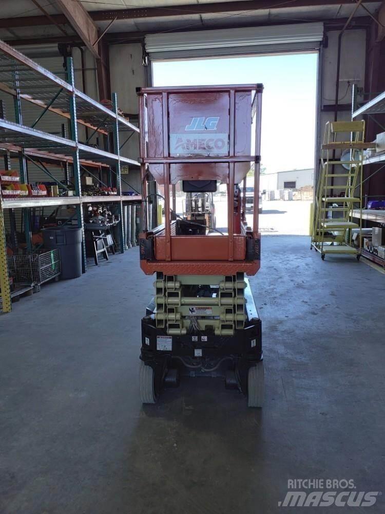 JLG 1932R 剪叉式升降机