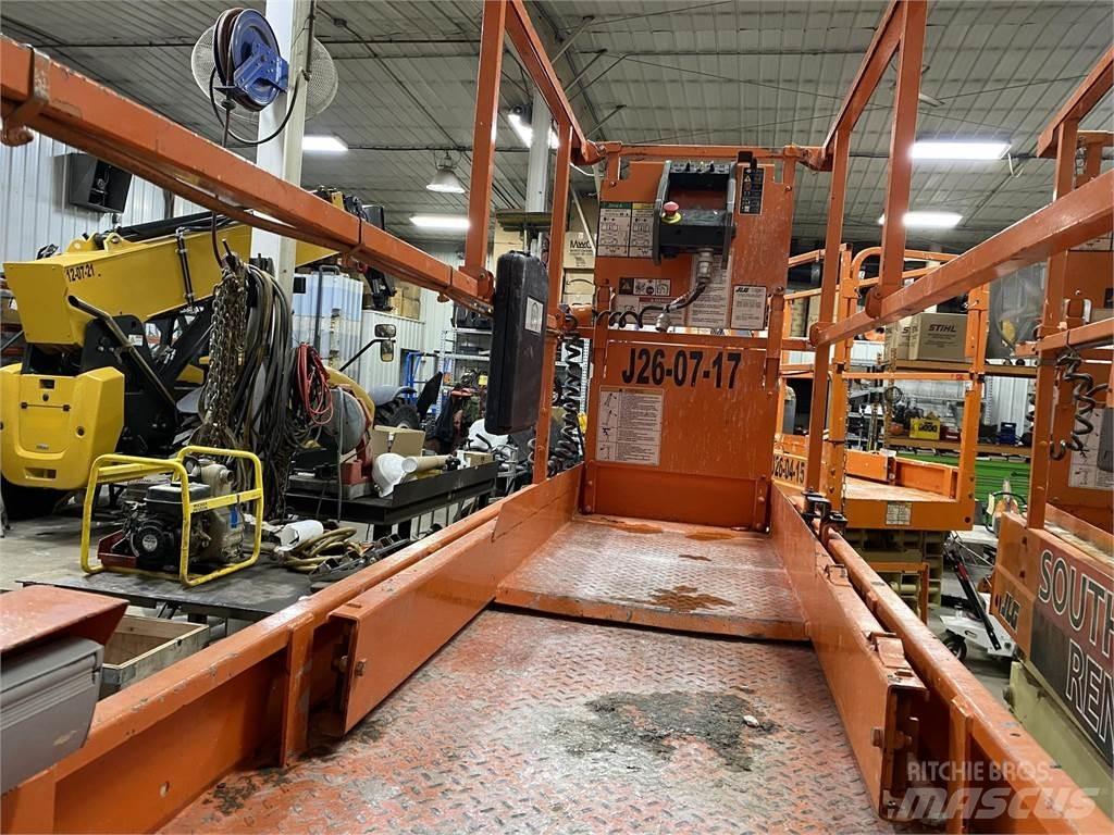 JLG 2632ES 剪叉式升降机