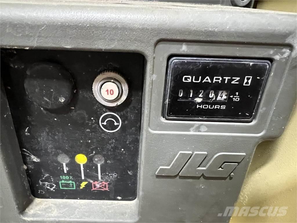 JLG 2632ES 剪叉式升降机