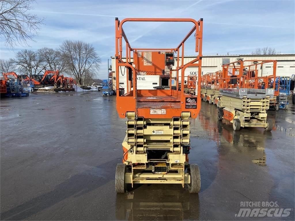 JLG 2646ES 剪叉式升降机