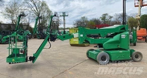 JLG E400AJPN 曲臂高空工作平台