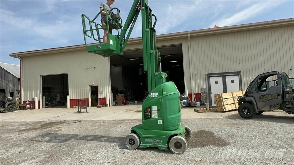 JLG TOUCAN 26E 客货电梯