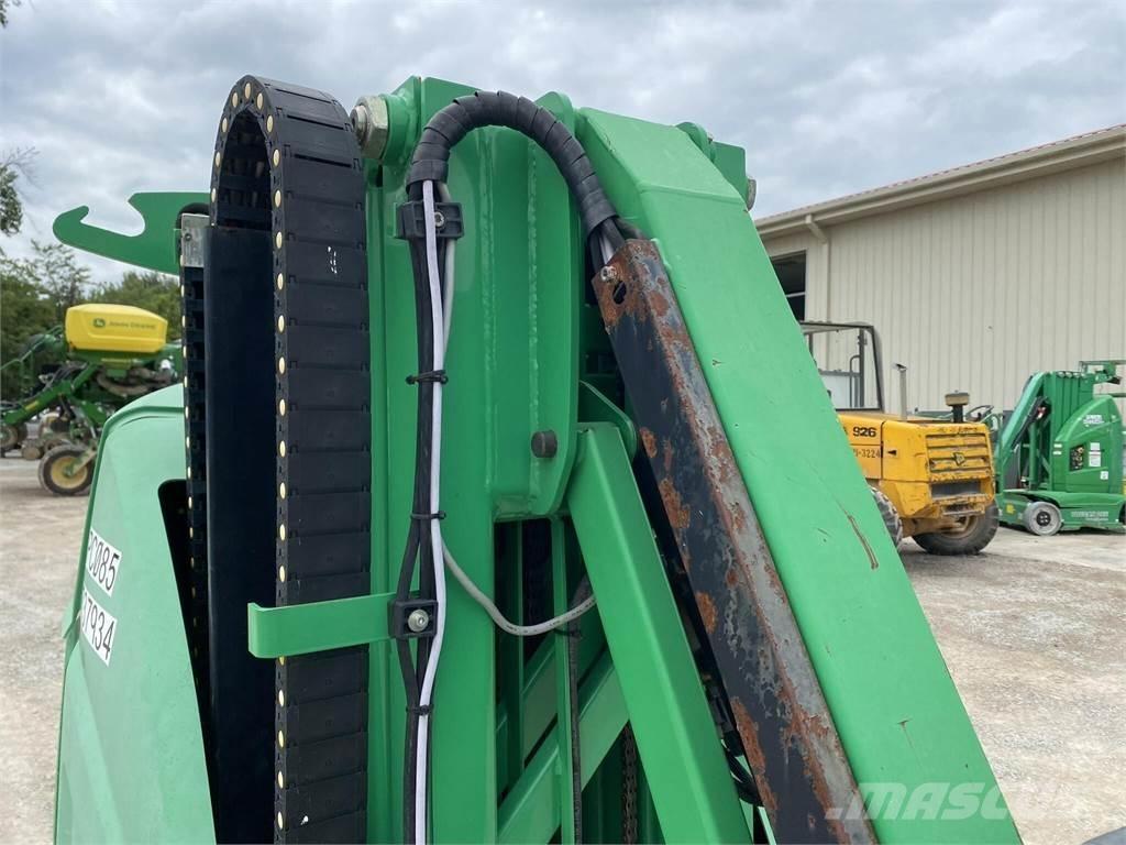 JLG TOUCAN 26E 客货电梯