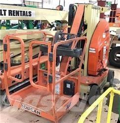 JLG TOUCAN 26E 客货电梯