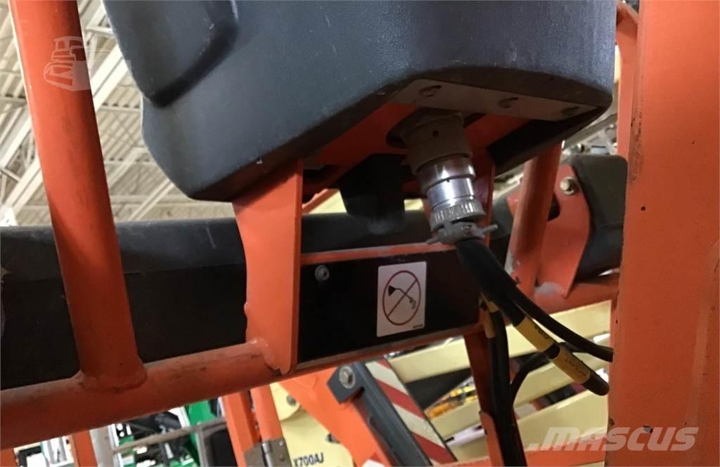 JLG TOUCAN 26E 客货电梯