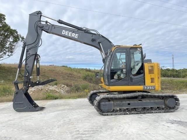 John Deere 135G 履带挖掘机
