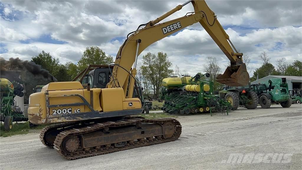 John Deere 200C LC 履带挖掘机