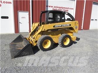 John Deere 260 II 滑移装载机