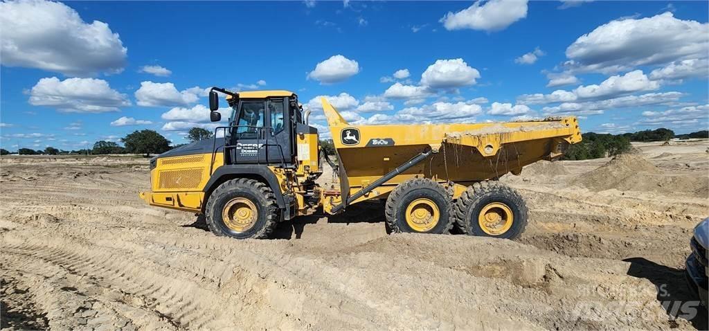 John Deere 310E 铰接式自卸车