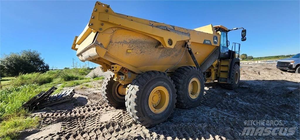 John Deere 310E 铰接式自卸车