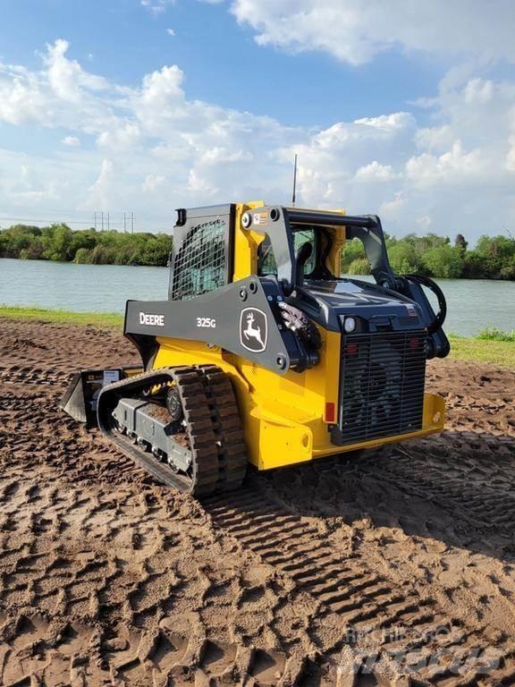 John Deere 325G 滑移装载机