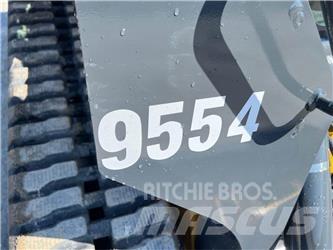 John Deere 333G 滑移装载机