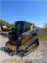 John Deere 333G 滑移装载机