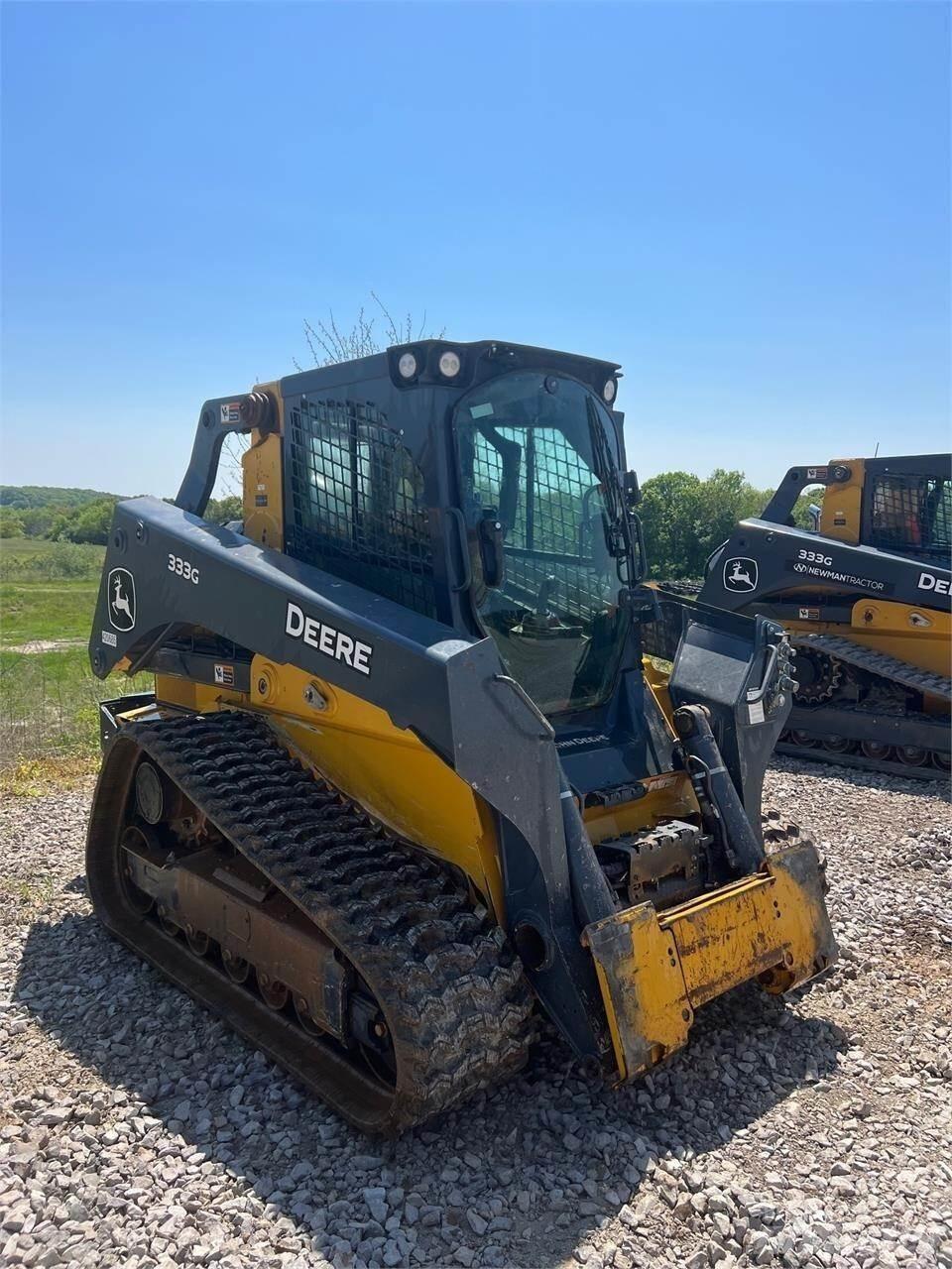 John Deere 333G 滑移装载机