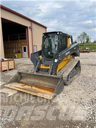 John Deere 333G 滑移装载机