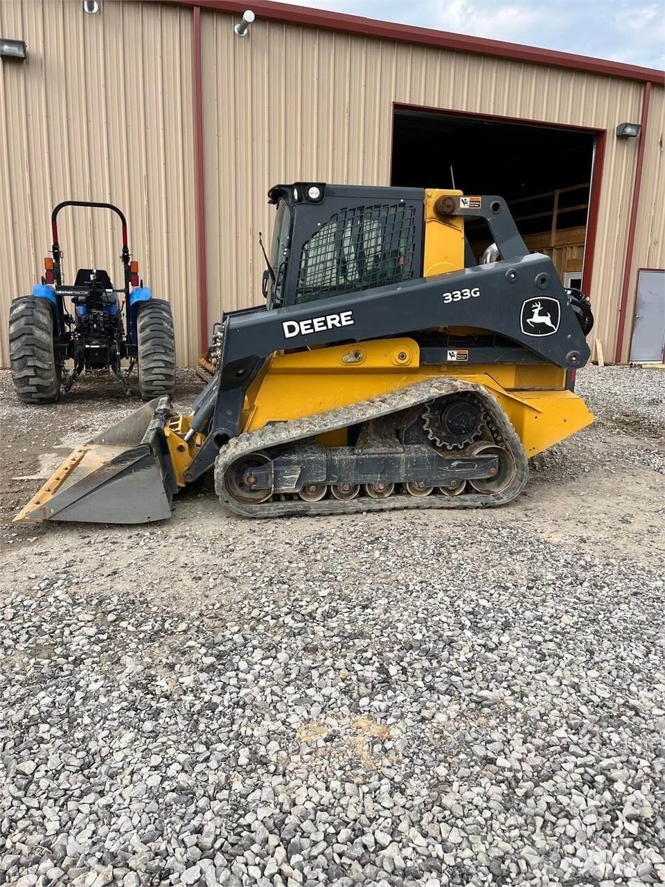 John Deere 333G 滑移装载机