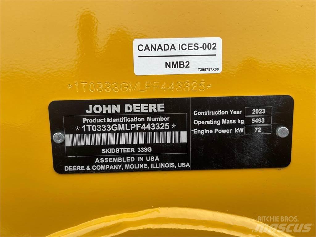 John Deere 333G 松土机
